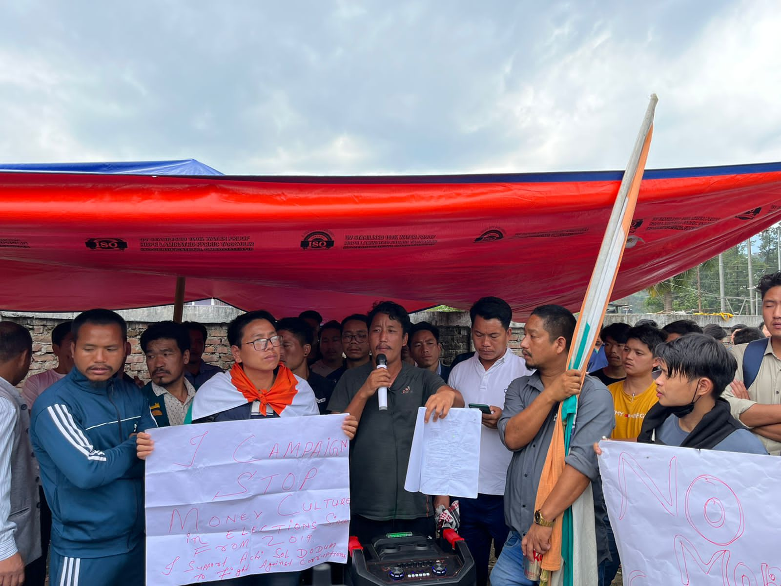 Social activist Sol Dodum continues his agitation, rally held at Itanagar