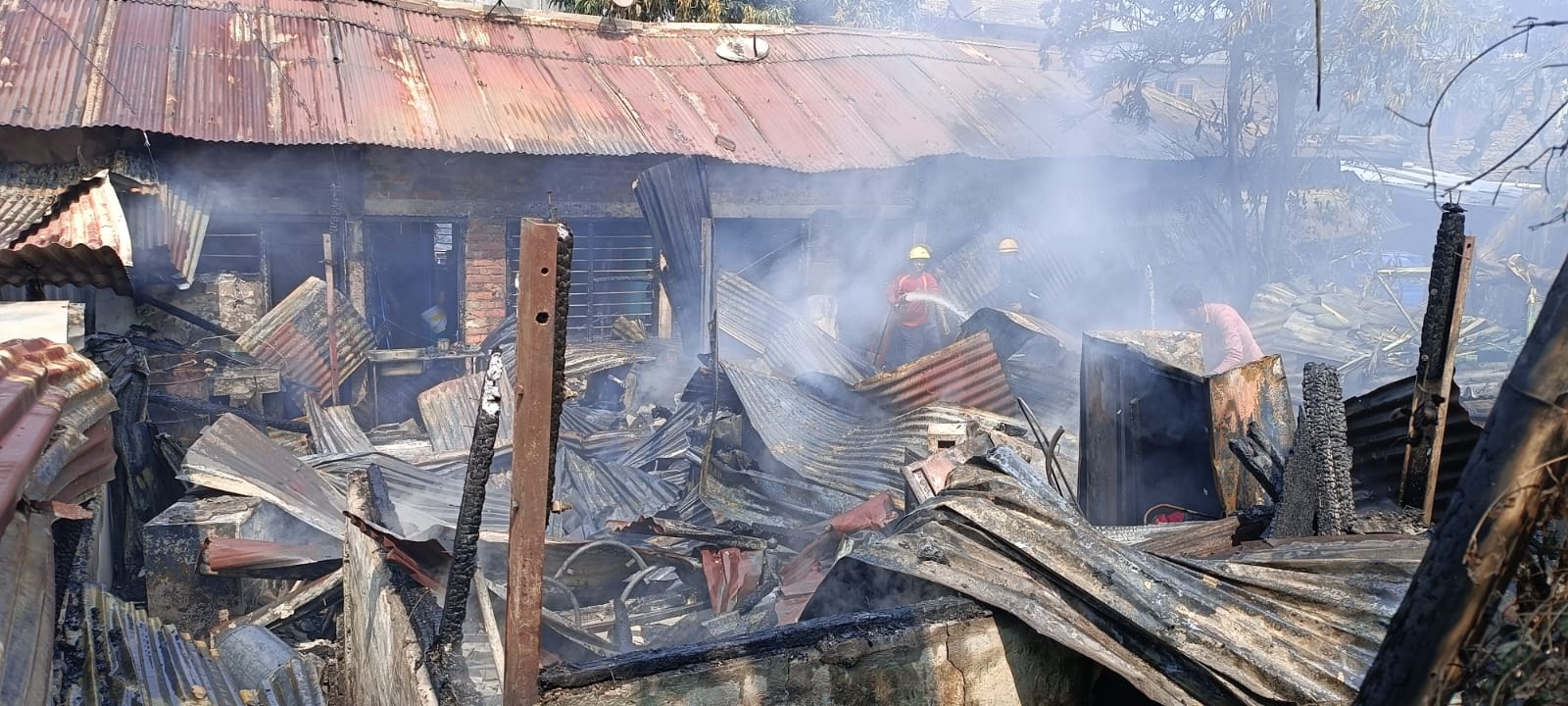 Fire engulfs four staff quarters of RKM Hospital