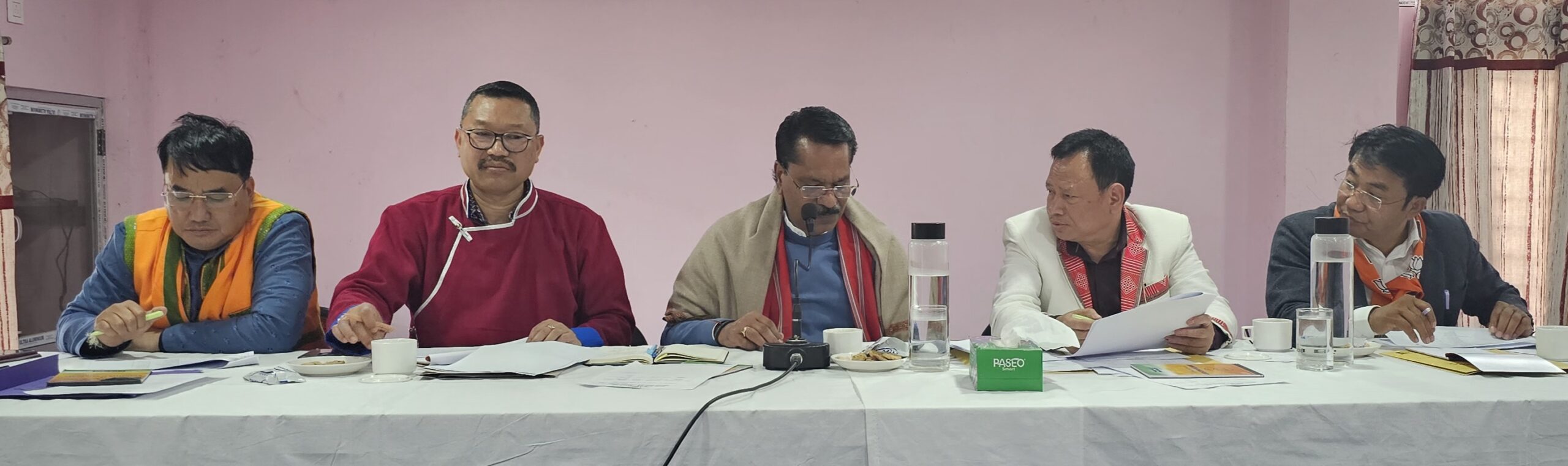 Minister Ashok Singhal addresses to election management committee