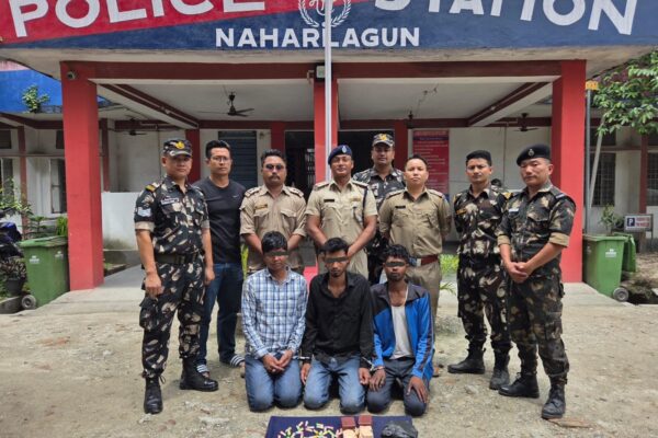 Five Drug Peddlers Nabbed, 140.15 Grams of Heroin Seized in Twin Operations